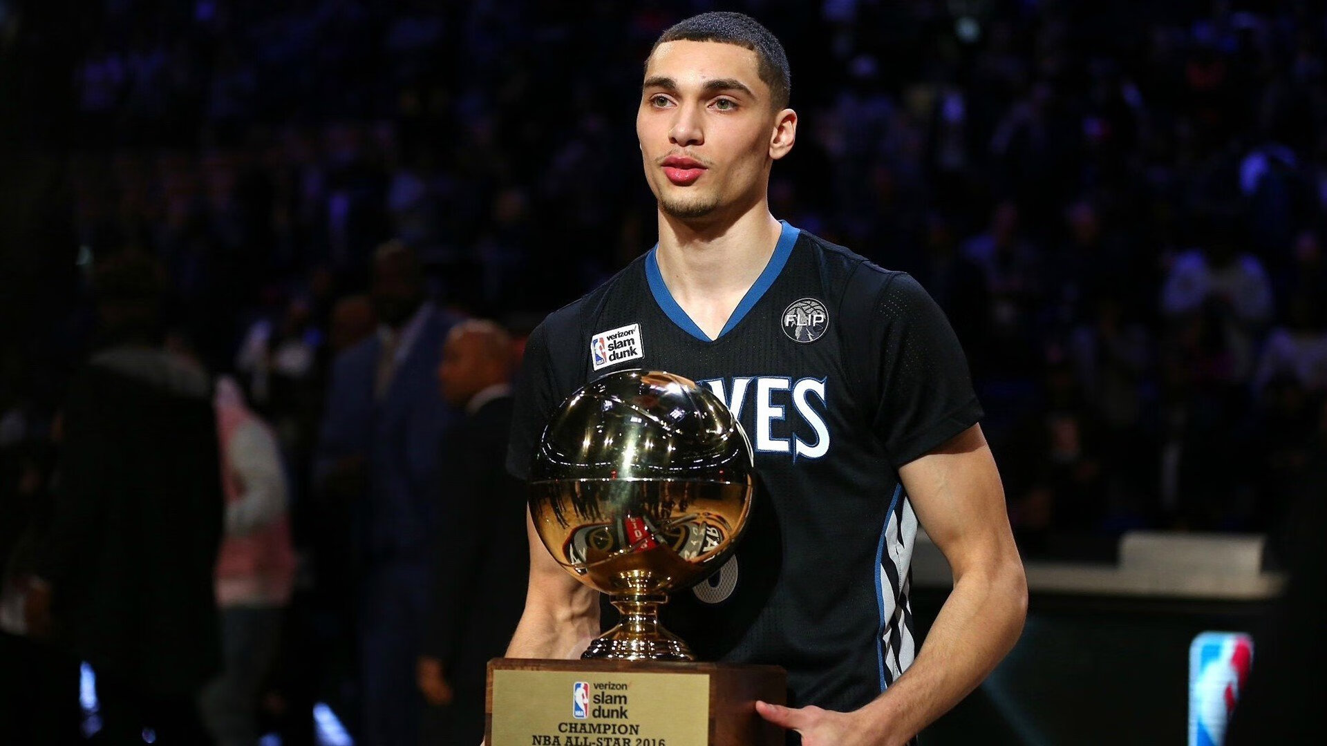 勇士球队多点开花进攻强劲,勇士队进攻集锦